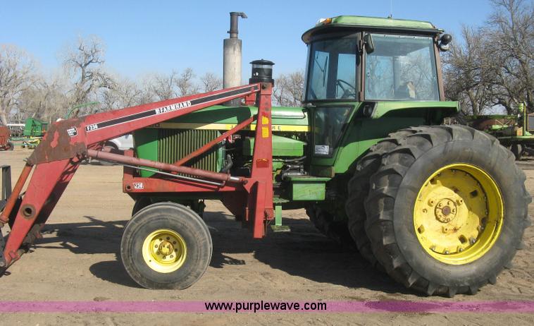 image for item K2978 1976 John Deere 4630 tractor