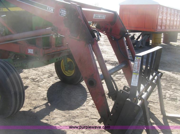 image for item K2978 1976 John Deere 4630 tractor