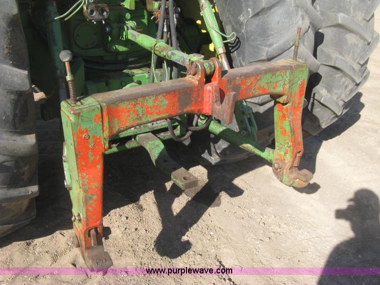 image for item K2978 1976 John Deere 4630 tractor