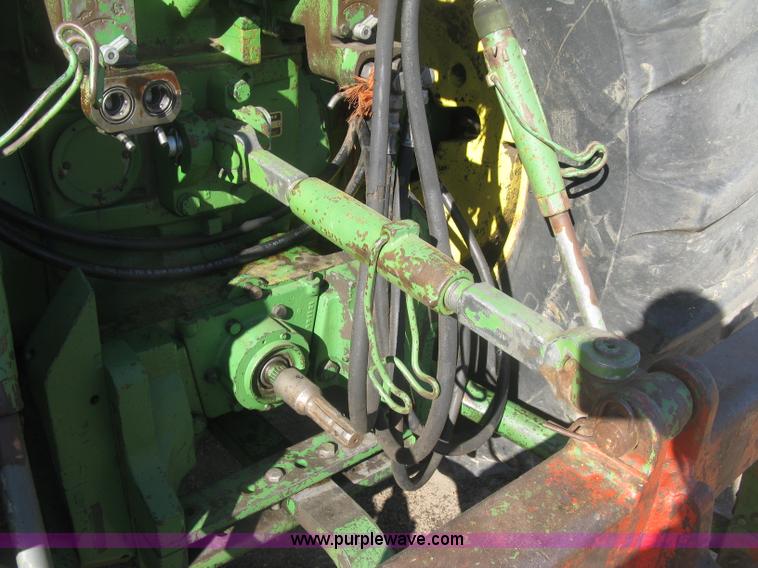image for item K2978 1976 John Deere 4630 tractor