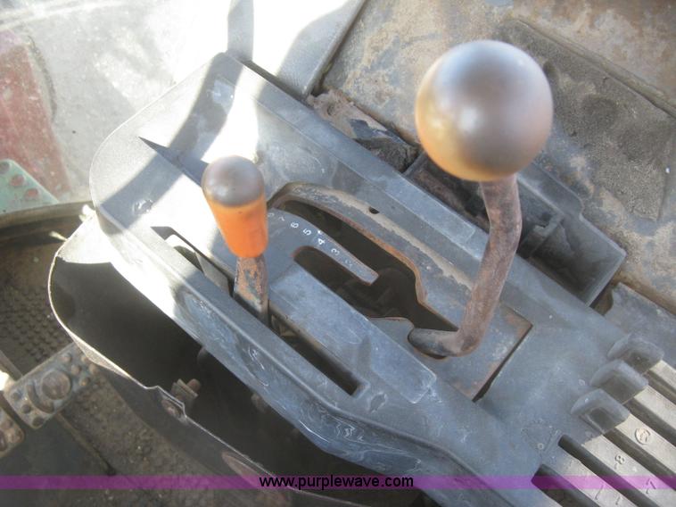 image for item K2978 1976 John Deere 4630 tractor