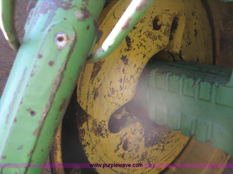 image for item K2978 1976 John Deere 4630 tractor