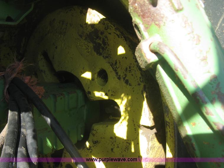 image for item K2978 1976 John Deere 4630 tractor