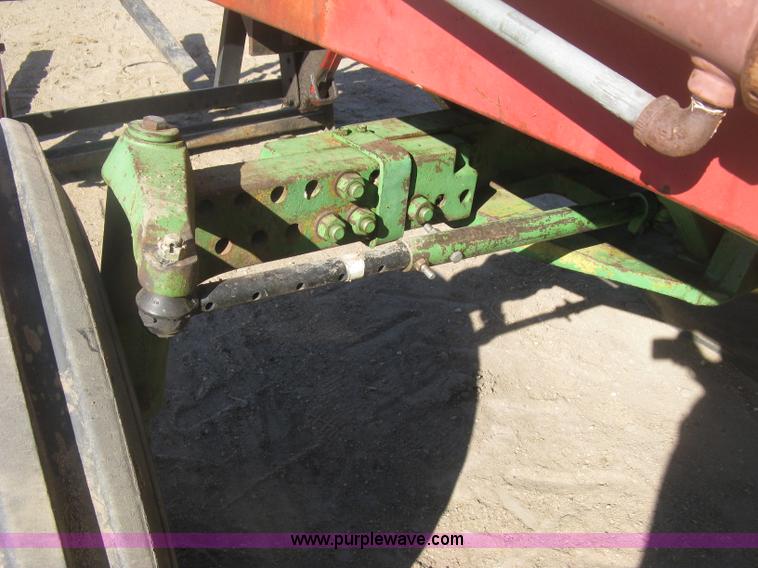 image for item K2978 1976 John Deere 4630 tractor
