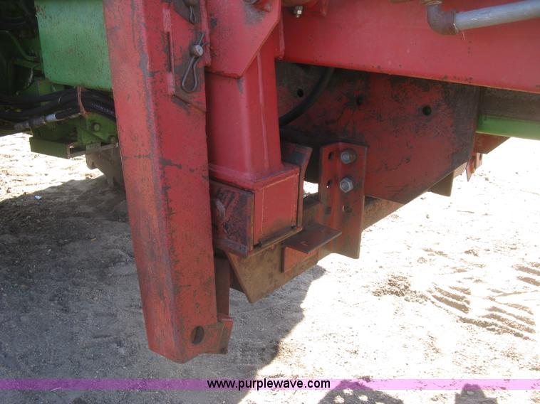 image for item K2978 1976 John Deere 4630 tractor