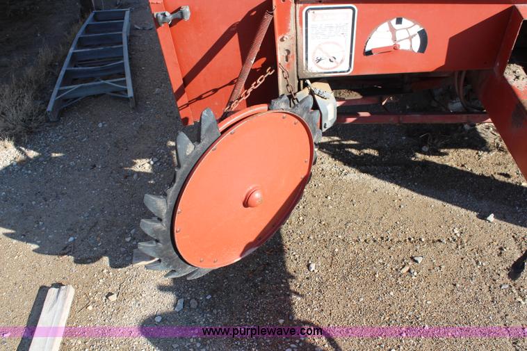 image for item K7155 1979 AGCO Hesston 560 round baler