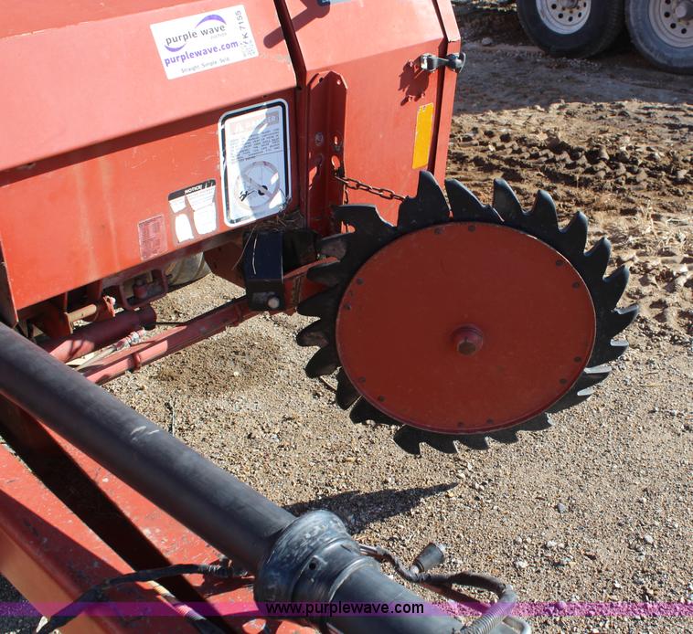 image for item K7155 1979 AGCO Hesston 560 round baler