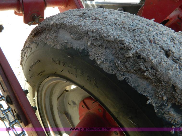 image for item K8004 1998 Case IH 955 planter