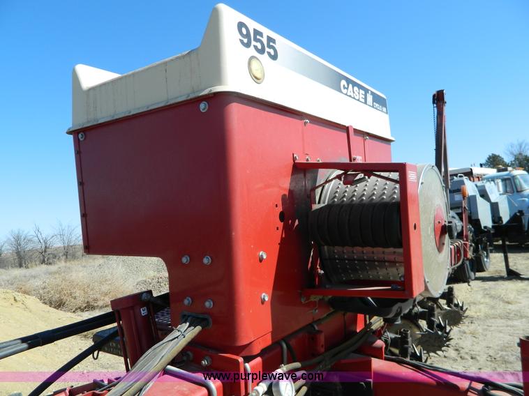 image for item K8004 1998 Case IH 955 planter