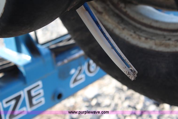 image for item K8782 1999 Kinze 2600 interplant planter