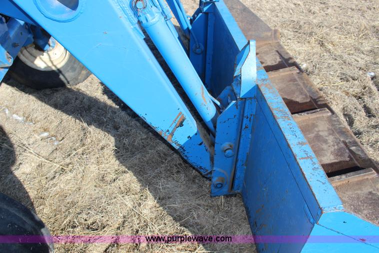 image for item L6629 1981 Ford TW20 tractor