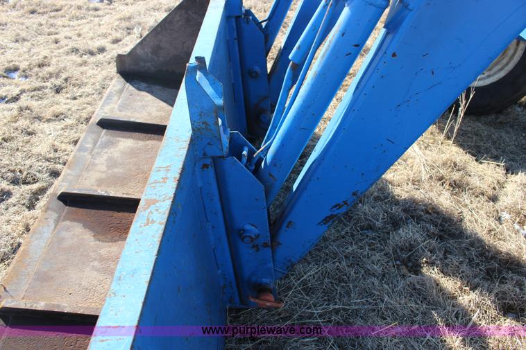 image for item L6629 1981 Ford TW20 tractor