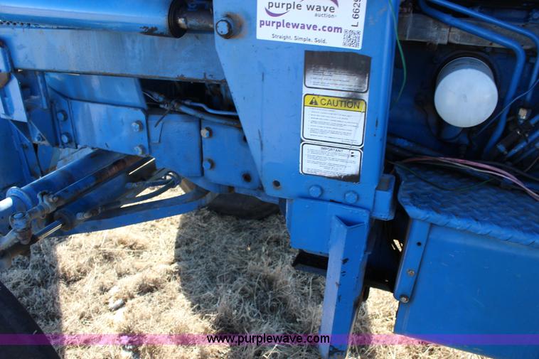 image for item L6629 1981 Ford TW20 tractor