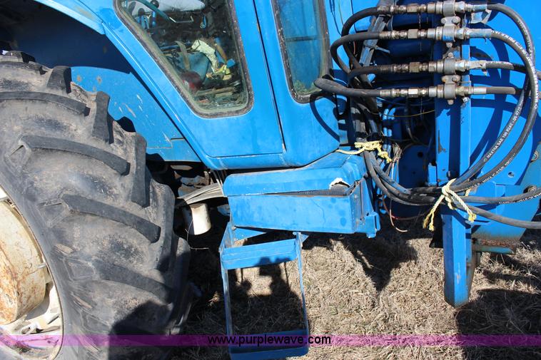 image for item L6629 1981 Ford TW20 tractor