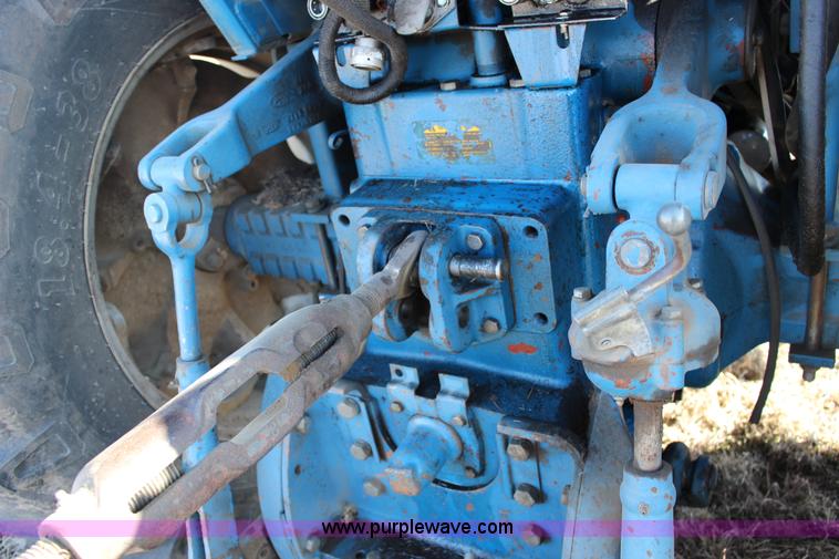 image for item L6629 1981 Ford TW20 tractor