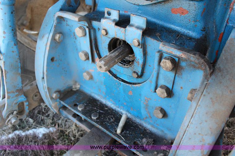 image for item L6629 1981 Ford TW20 tractor