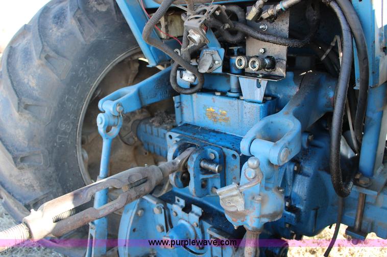 image for item L6629 1981 Ford TW20 tractor