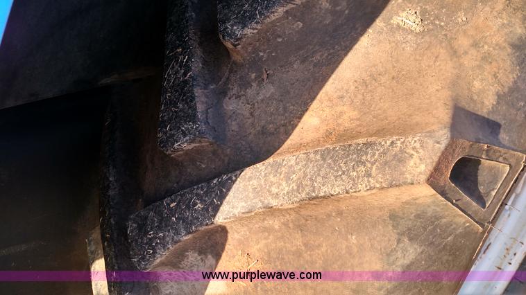 image for item L6640 1994 Ford 7740 Powerstar SL tractor