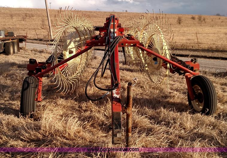 image for item L6641 2002 H&S Hi-Capacity 12 wheel rake