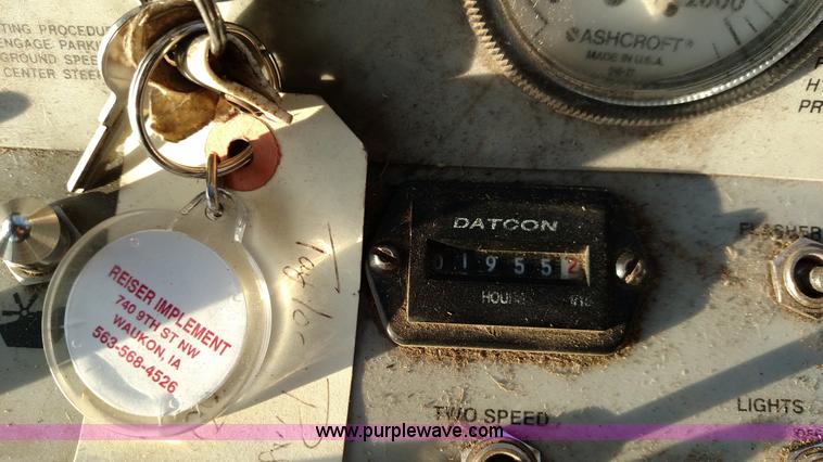 image for item L6645 Hesston 8500 self-propelled swather