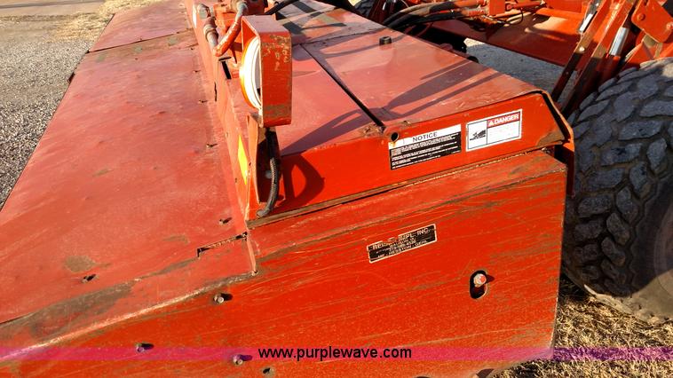 image for item L6645 Hesston 8500 self-propelled swather