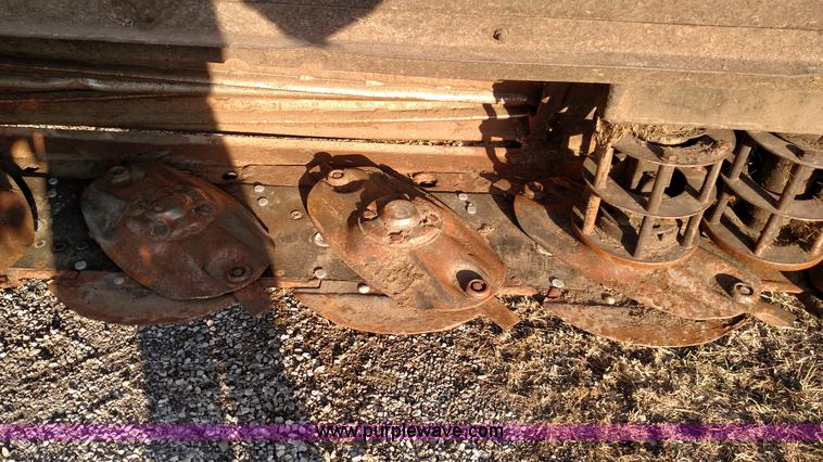 image for item L6645 Hesston 8500 self-propelled swather