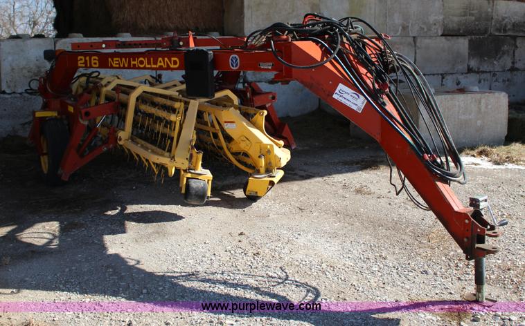 image for item L6655 New Holland 216 twin hay rake