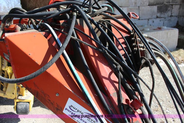 image for item L6655 New Holland 216 twin hay rake