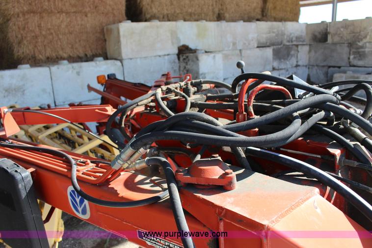 image for item L6655 New Holland 216 twin hay rake