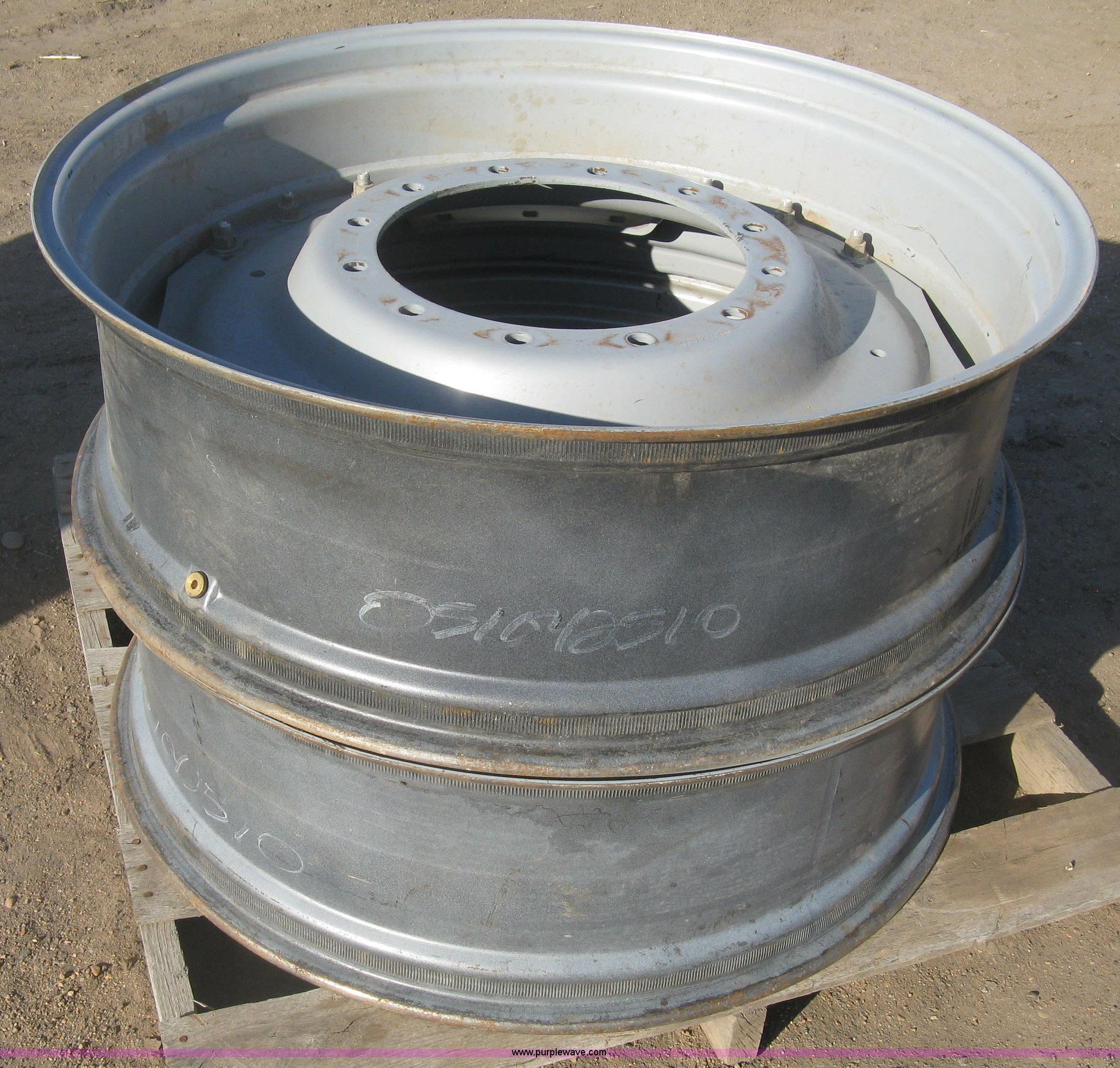 (2) 2013 Titan steel ag wheels in Kinsley, KS Item BE9575 sold