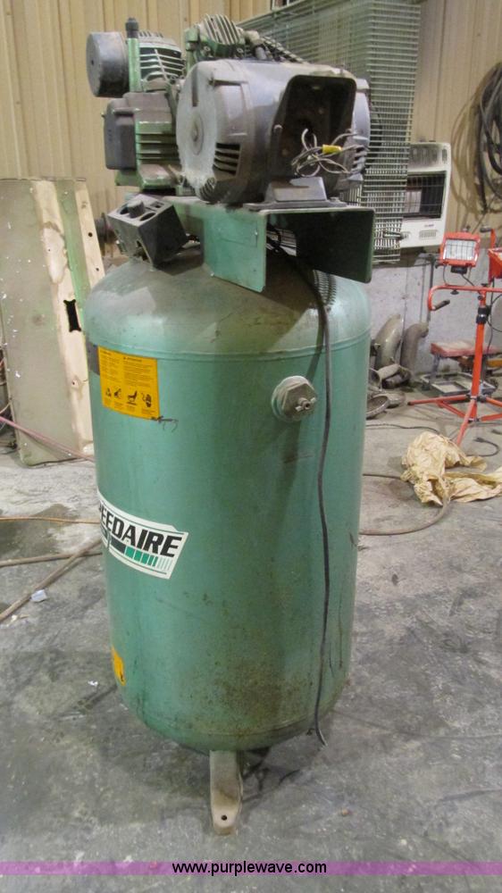 image for item AC9750 Speedaire 5F227A2 air compressor