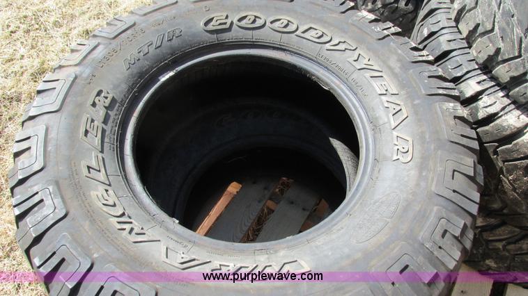 image for item AC9756 Assorted tires