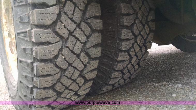 image for item AW9048 2006 Ford E350 Super Duty Aerolite van