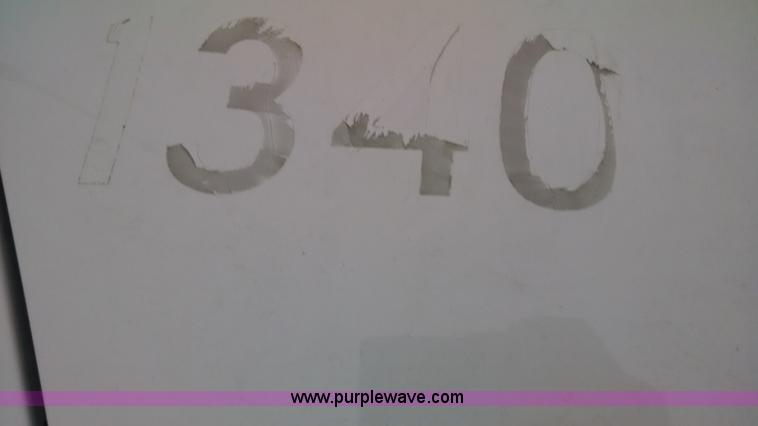 image for item AW9048 2006 Ford E350 Super Duty Aerolite van