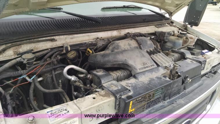 image for item AW9048 2006 Ford E350 Super Duty Aerolite van