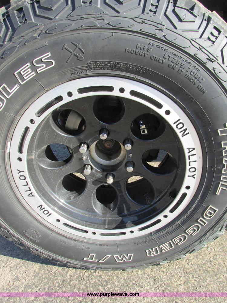 image for item AW9773 1997 Chevrolet 1500 Z71 Ext. Cab pickup truck