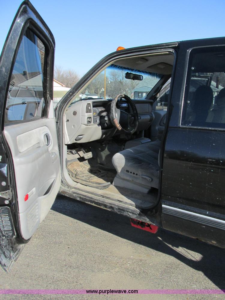 image for item AW9773 1997 Chevrolet 1500 Z71 Ext. Cab pickup truck