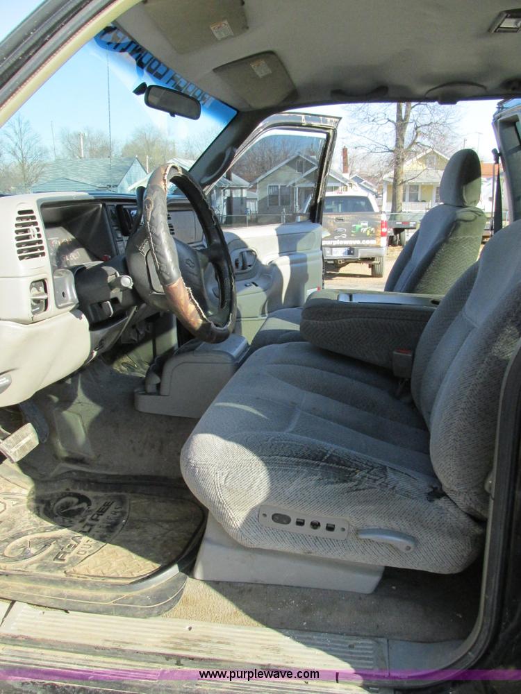 image for item AW9773 1997 Chevrolet 1500 Z71 Ext. Cab pickup truck