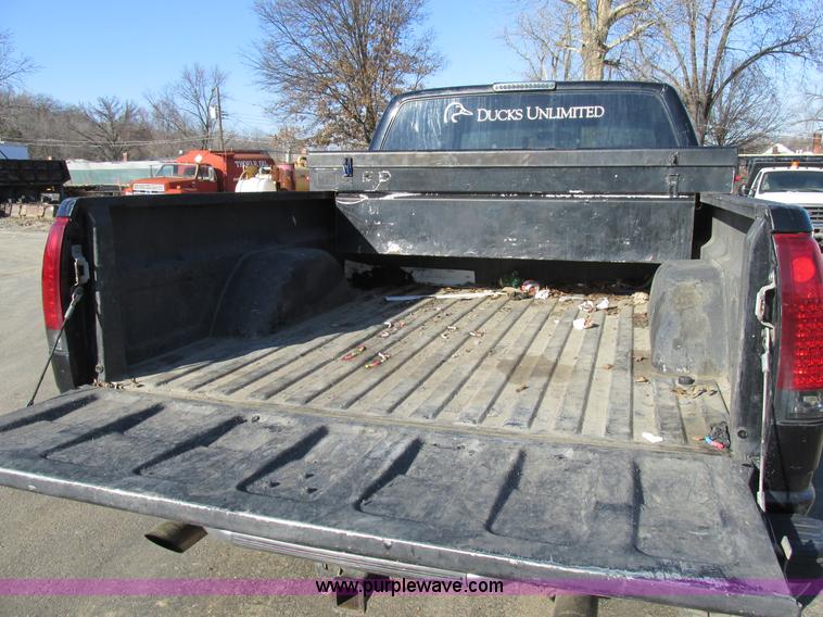 image for item AW9773 1997 Chevrolet 1500 Z71 Ext. Cab pickup truck