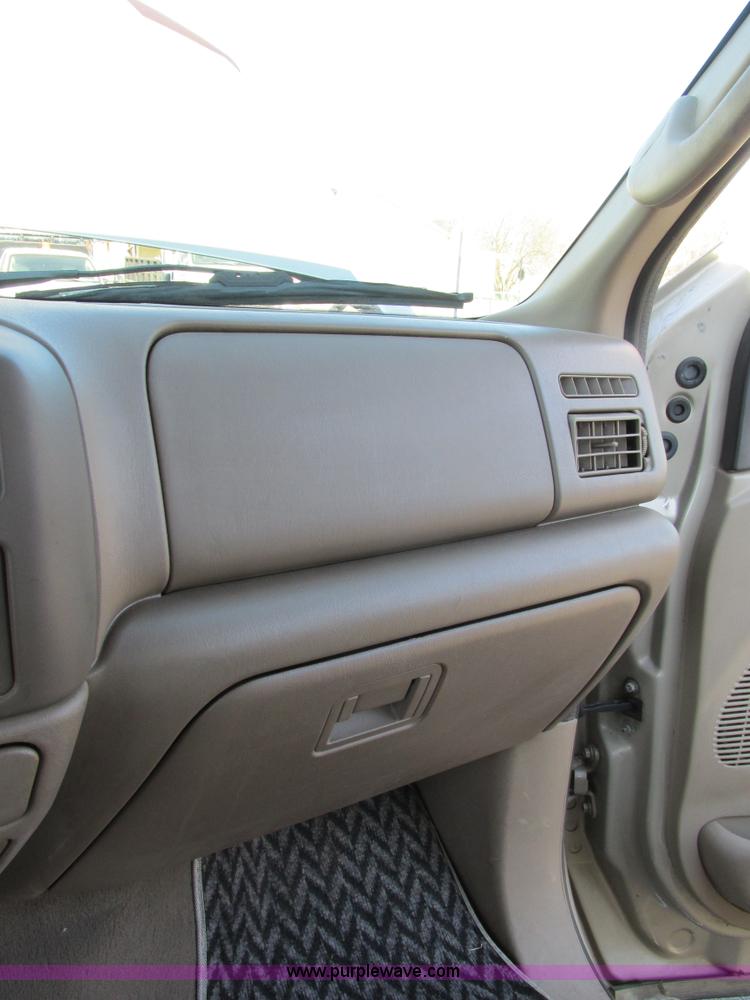 image for item AW9775 2004 Ford Excursion Limited SUV