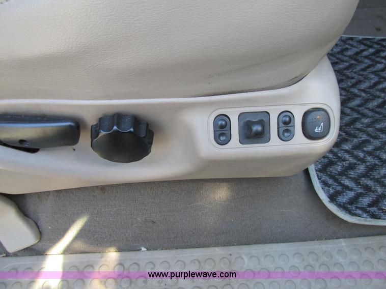 image for item AW9775 2004 Ford Excursion Limited SUV