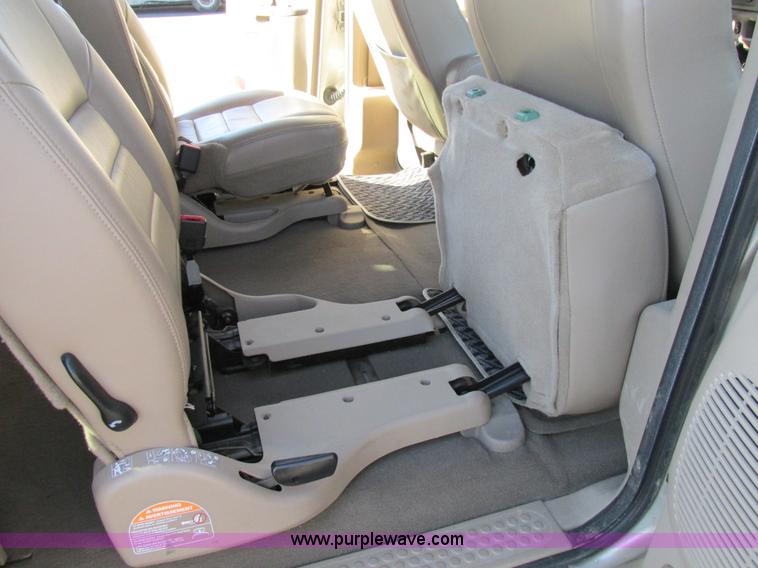 image for item AW9775 2004 Ford Excursion Limited SUV