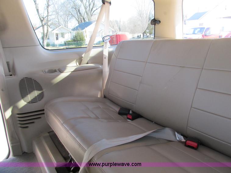 image for item AW9775 2004 Ford Excursion Limited SUV