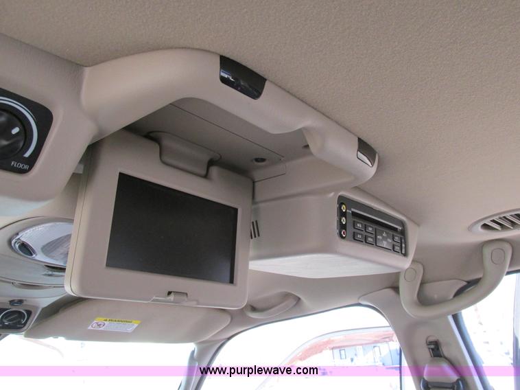 image for item AW9775 2004 Ford Excursion Limited SUV
