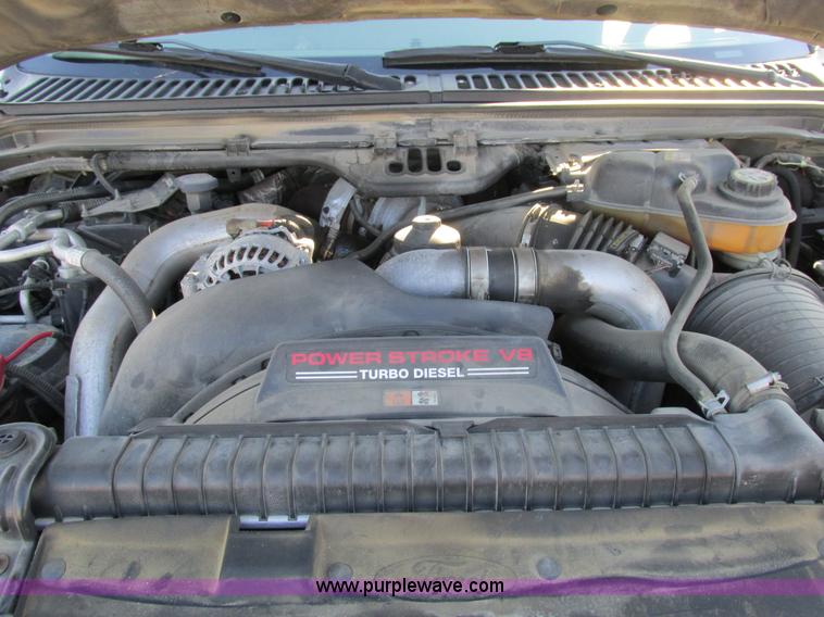 image for item AW9775 2004 Ford Excursion Limited SUV