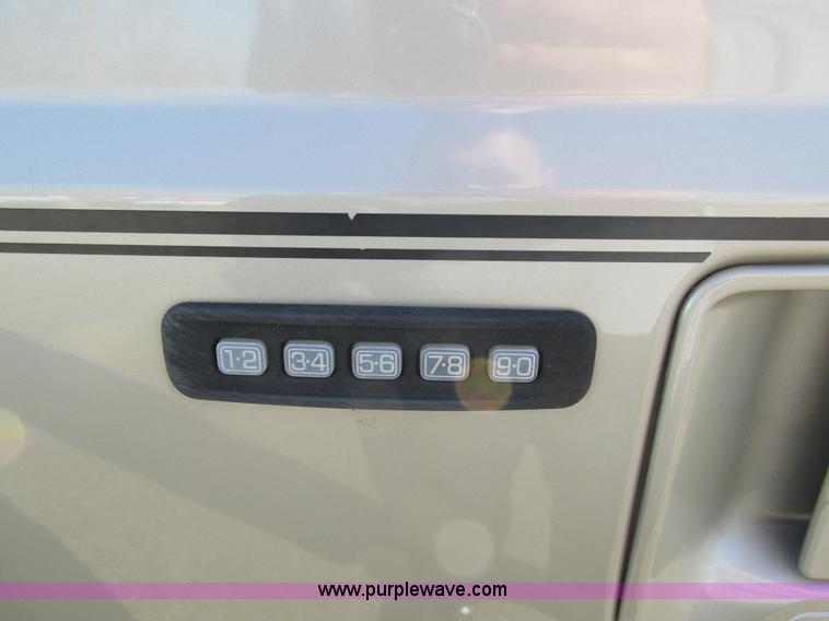 image for item AW9775 2004 Ford Excursion Limited SUV