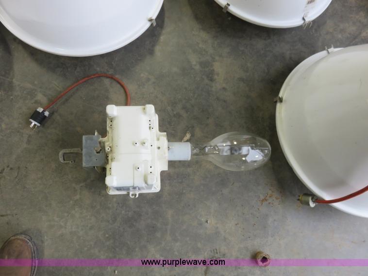 image for item BM9925 (6) 400 watt halogen shop lights