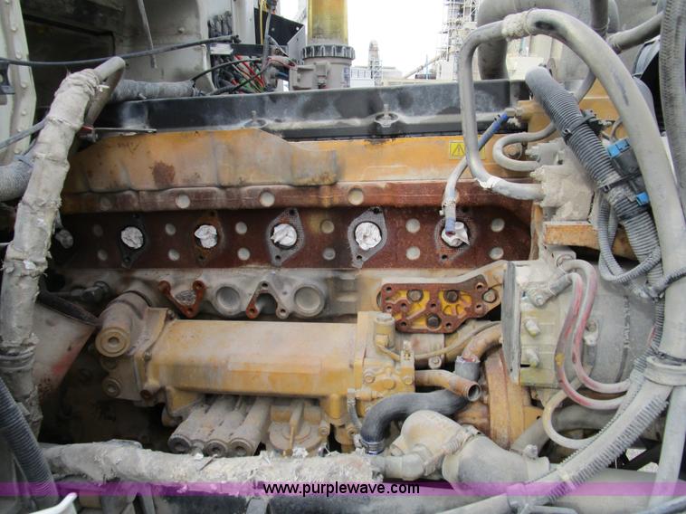 image for item D2299 2007 International 9200i semi truck