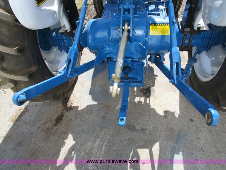 image for item D2322 Ford 2910 tractor