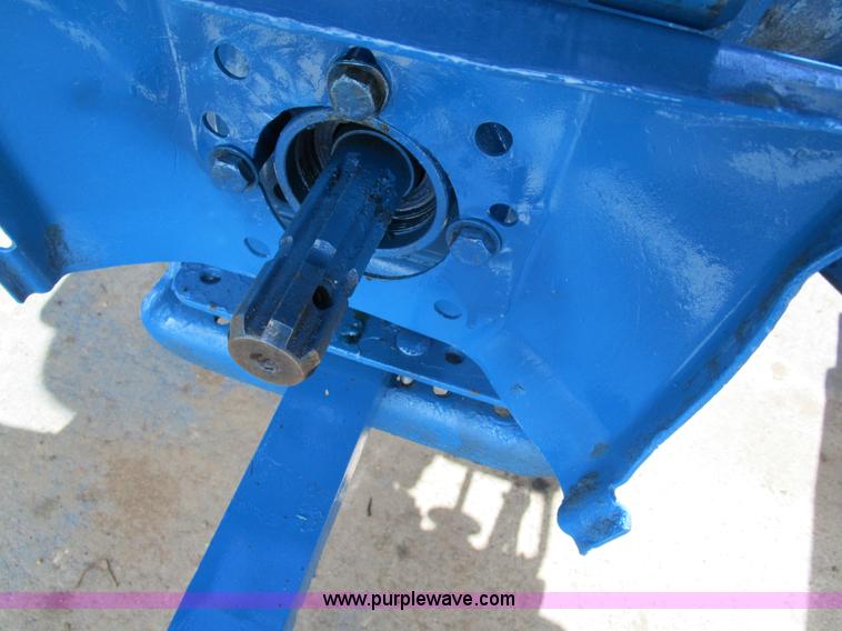 image for item D2322 Ford 2910 tractor